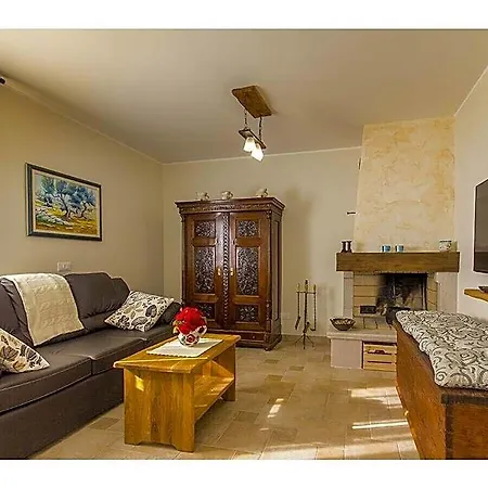 Luca Comfortable 2* Krk Town
