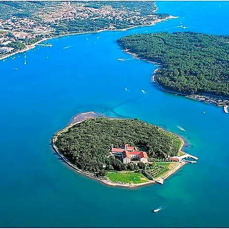 Hotel Luca Comfortable 2*