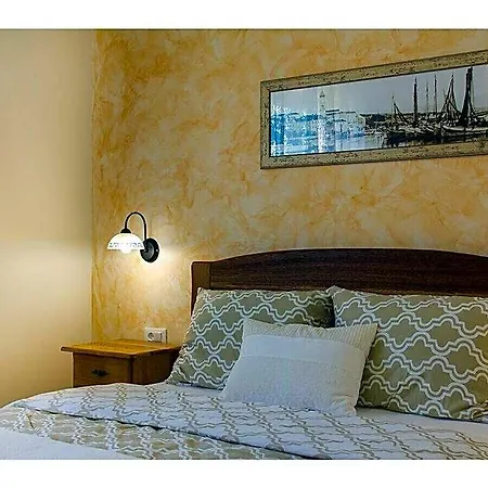 Hotel Luca Comfortable Krk Town