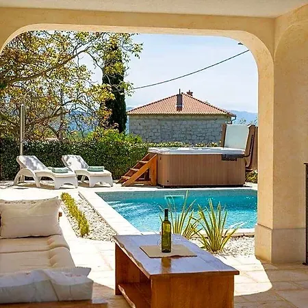 Hotel Luca Comfortable Krk Town